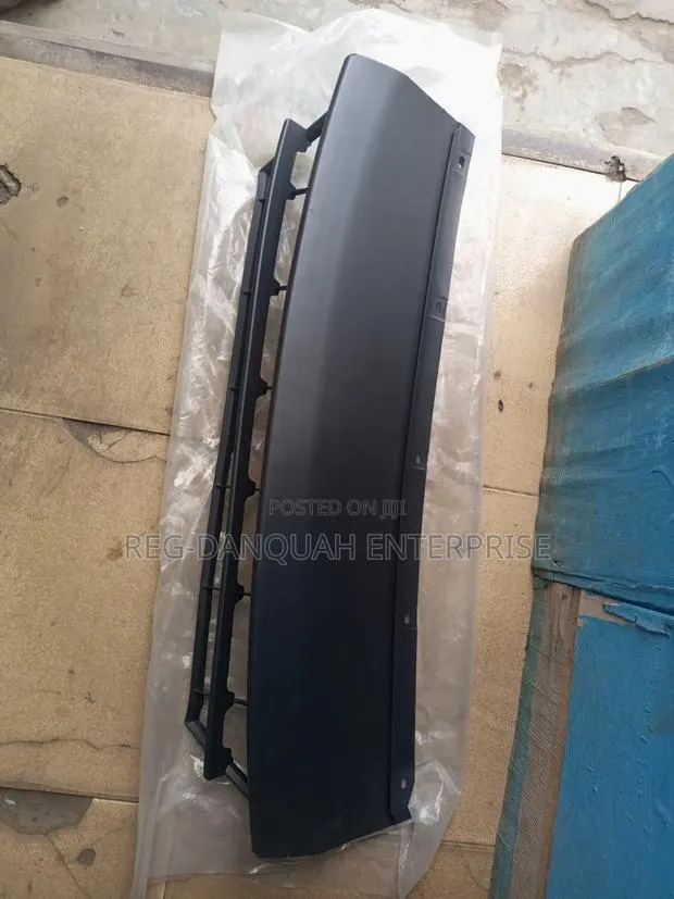 Honda Civic 2017 Down Grille · Photo 1