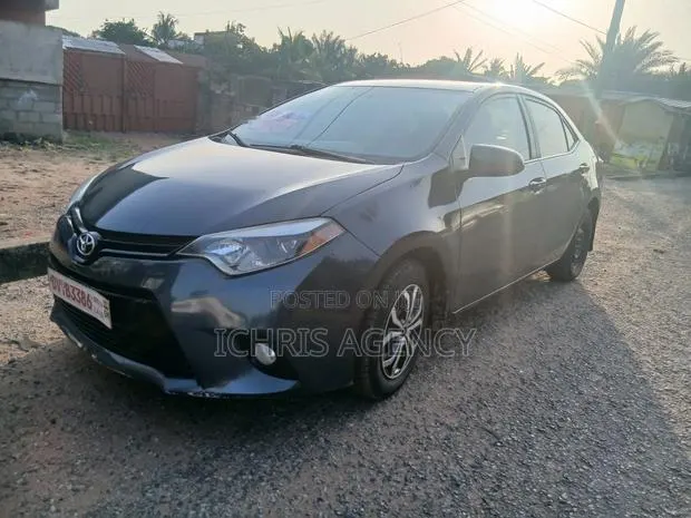 Toyota Corolla 2014 · Photo 1
