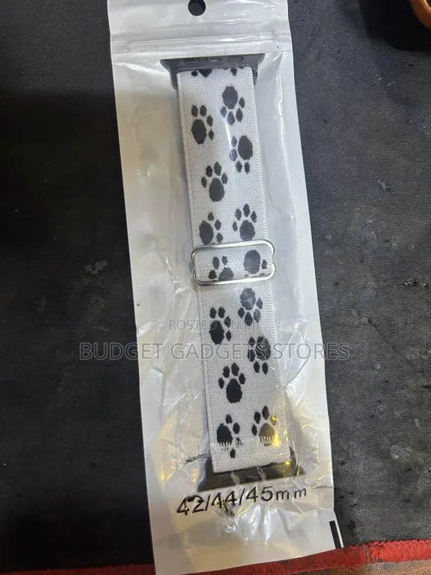 Apple Watch Nylon Loop Strap · Photo 1