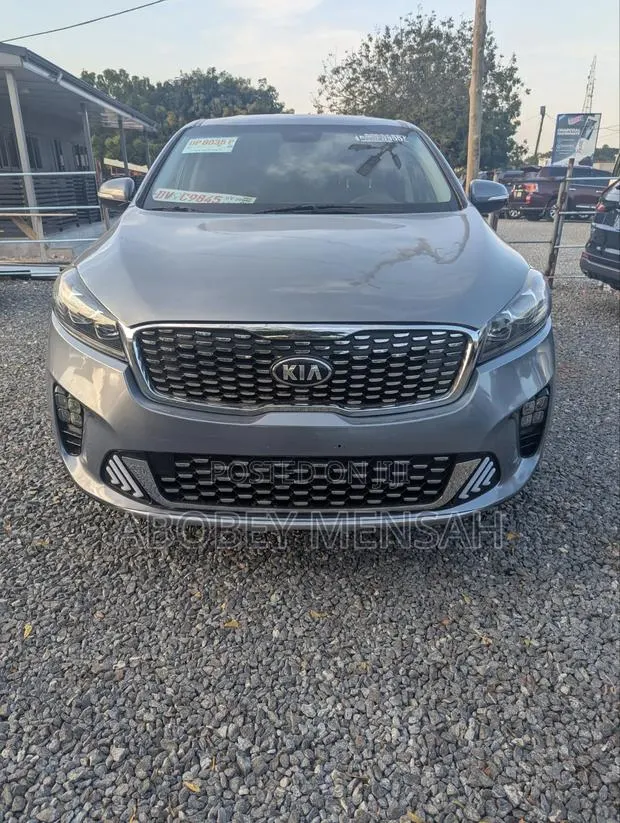 Kia Sorento 2.4L L FWD 2020 Gray · Photo 1