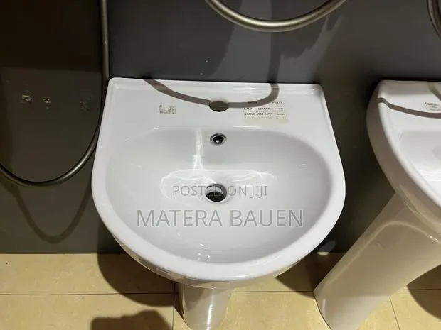 Minimalist Wash Hand Basin 4000 Wall Hung · Photo 1