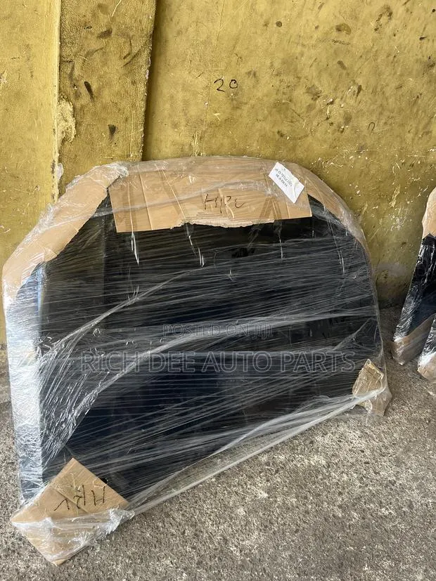 Honda HR-V 2022, 2023, 2024 Hood HRV 2023 Bonnet · Photo 1