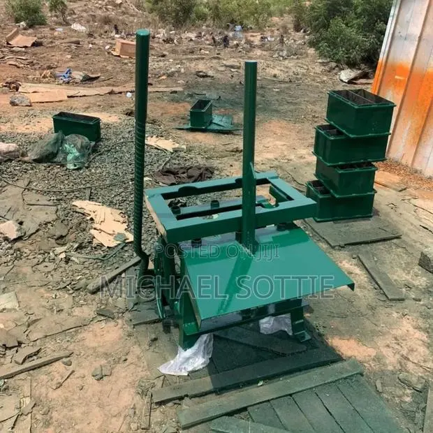 Block Molding Machine · Photo 1