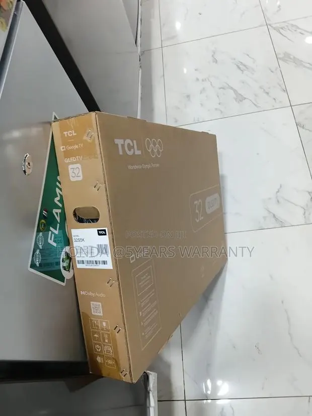 Smart, Slim, Stunninv TCL · Photo 1