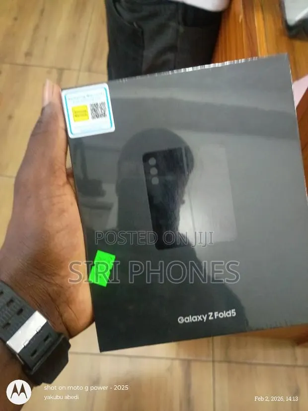 New Samsung Galaxy Z Fold 5 256 GB Black · Photo 1