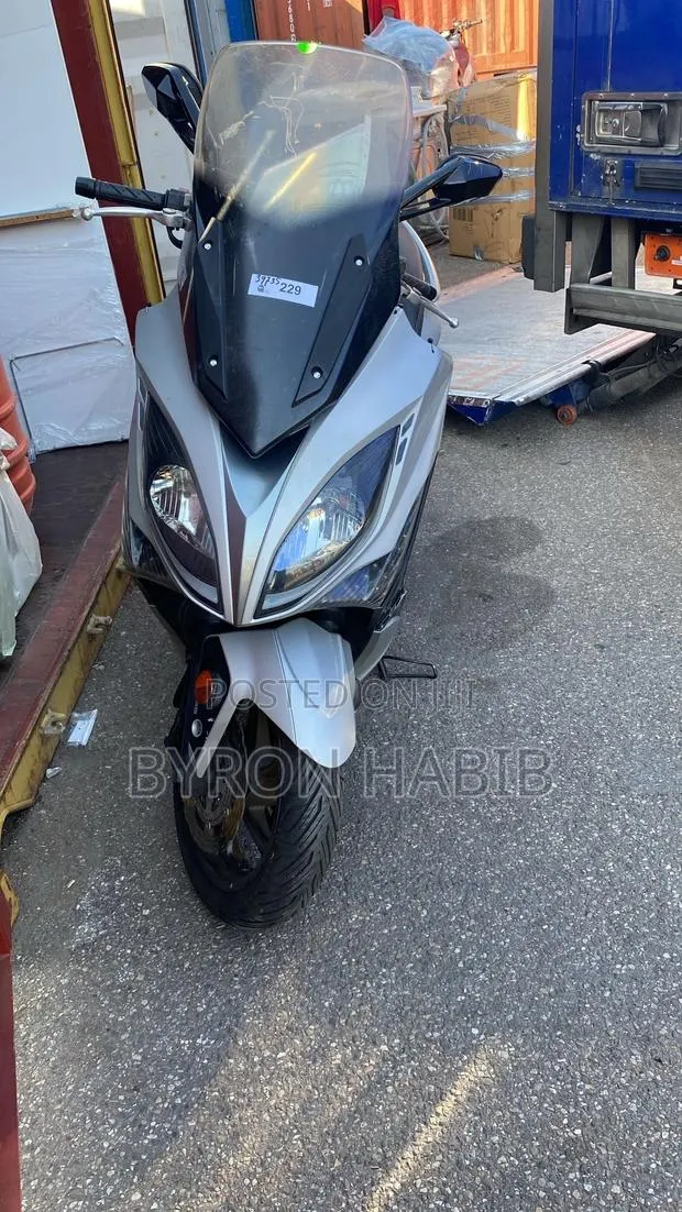 Kymco Xciting 2019 Gray · Photo 1
