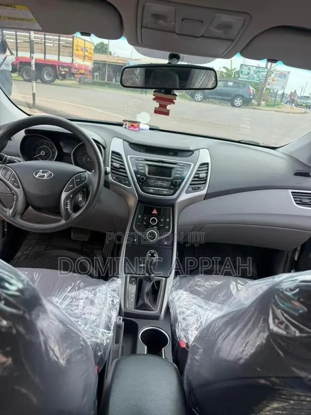 Hyundai Elantra Limited Sedan FWD (1.8L 4cyl 6A) 2013 Gray · Photo 1