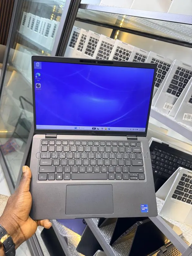 Laptop Dell Latitude 7420 16GB Intel Core i5 SSD 256GB · Photo 1