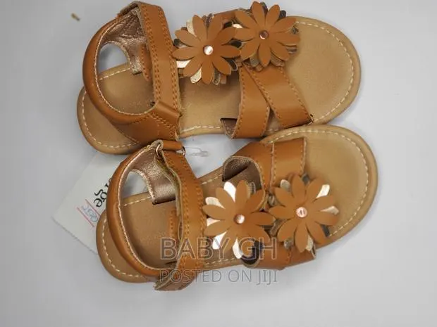 George Brown Sandals With Brown Floral Design · Photo 2