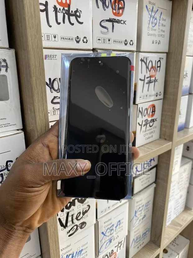 Spark 40 Pro+ (KM7) Oled Screen · Photo 1