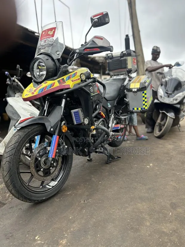 Suzuki V-Strom 2023 Black · Photo 1