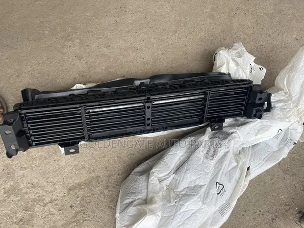 Mazda CX-5 17 to 22 Shutter Grill With Motor · Photo 1