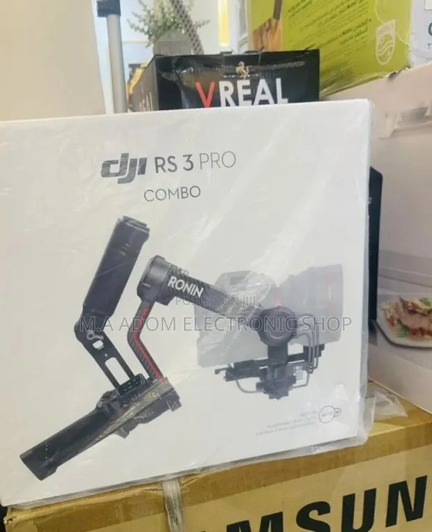 DJI RS 3pro Combo,3-Axis Gimbal Stabilizer for Cinema Camera · Photo 1
