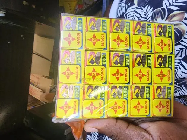 Maggi Cube and Maggi D3d33d3 · Photo 1