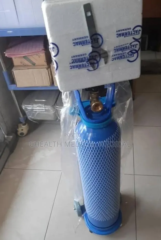 Medical Oxygen Cylinder 10litre · Photo 1