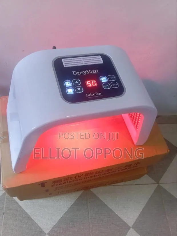 Led Facial Mask or Light(Daisy Shari)