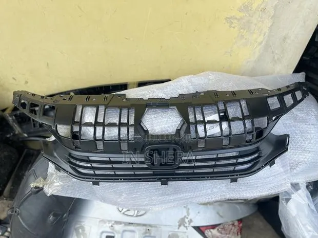 Honda Civic Front Bumper Top Grill 2022 2023 2025 Brand New · Photo 1