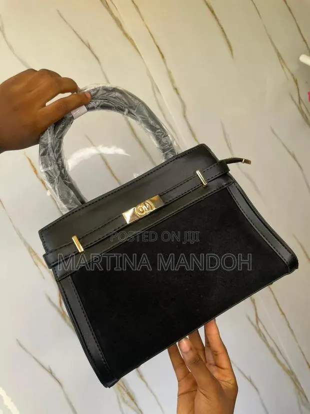 Vintage Class Handbag · Photo 1