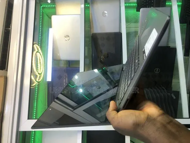 Laptop HP Envy 15-Ep0xxx 8GB AMD Ryzen 5 SSD 256GB · Photo 1