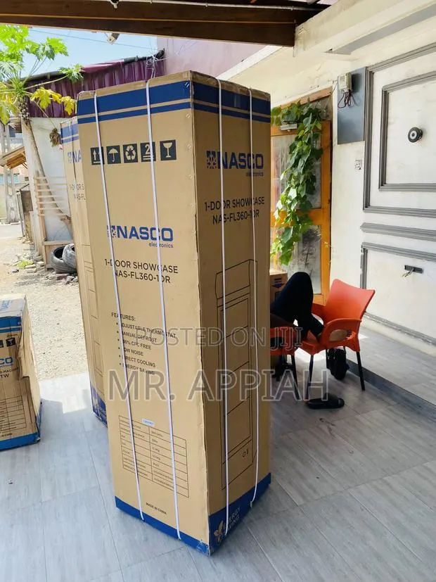 Quality Nasfl400-1dr Nasco 1 Door Display Fridge. · Photo 1