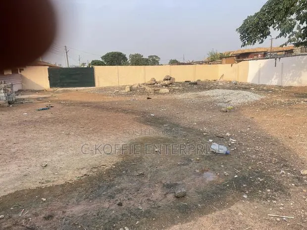 4 Acers Land at Spintex for Sale · Photo 1