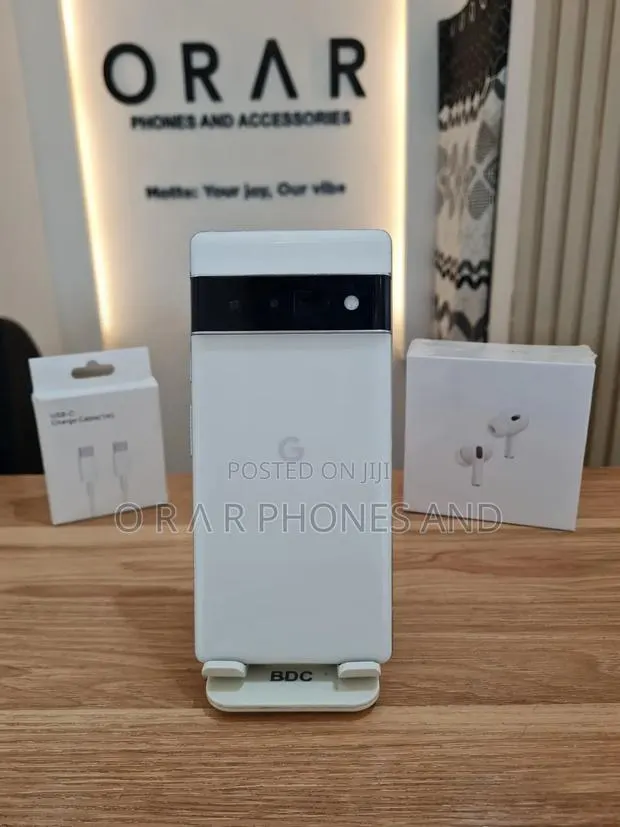 Google Pixel 6 Pro 128 GB White · Photo 1