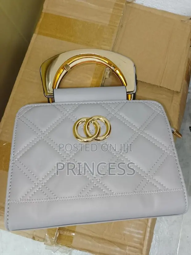Ladies Bags · Photo 1