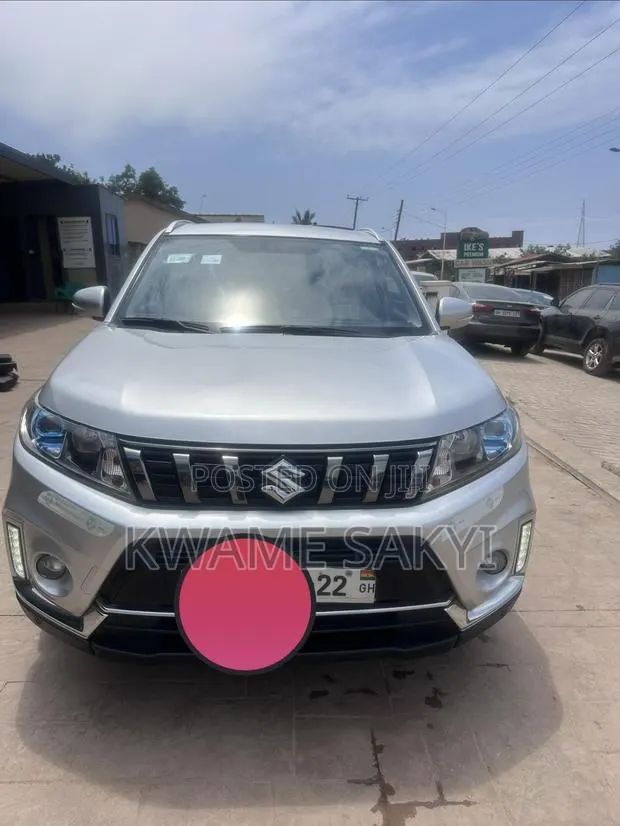 Suzuki Vitara 2022 Silver · Photo 1