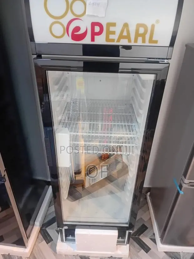 Pearl Display Refrigerator · Photo 1