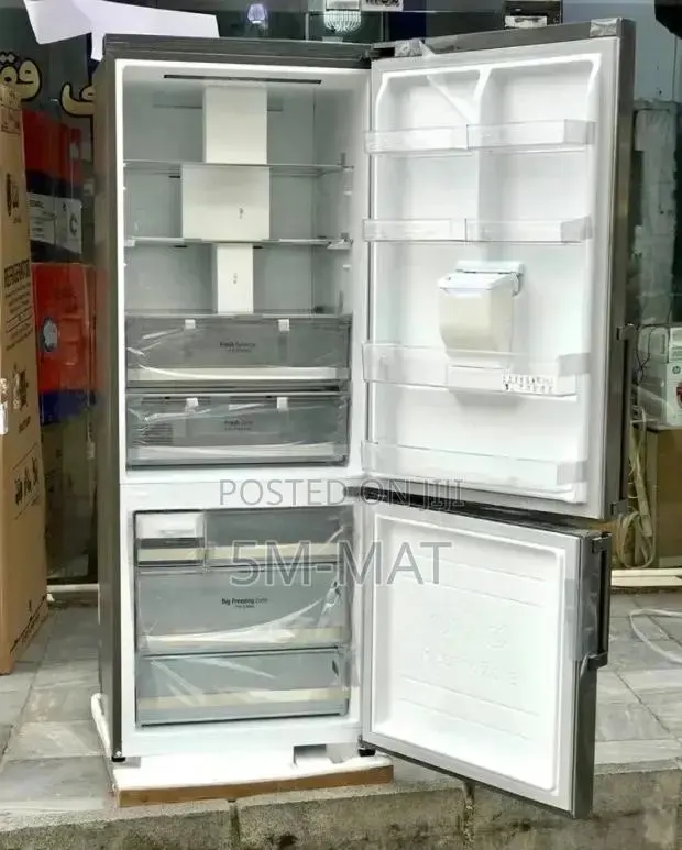 Lg 446l Refrigerator, Bottom Freezer, Dispenser, Inverter Compressor, · Photo 1