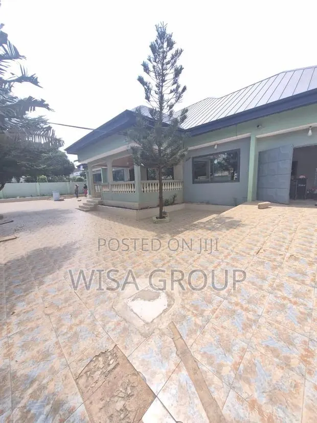 4bdrm Duplex in Wisa Group, Olebu for rent · Photo 1