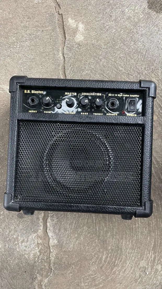 Mini Guitar Amplifier 10W · Photo 1