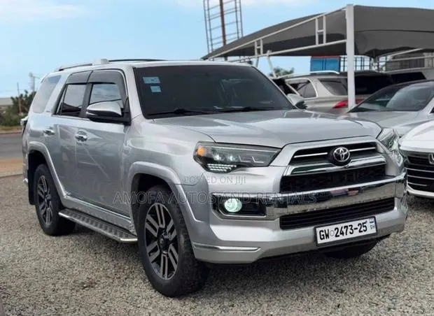 Toyota 4Runner SUV · Photo 1