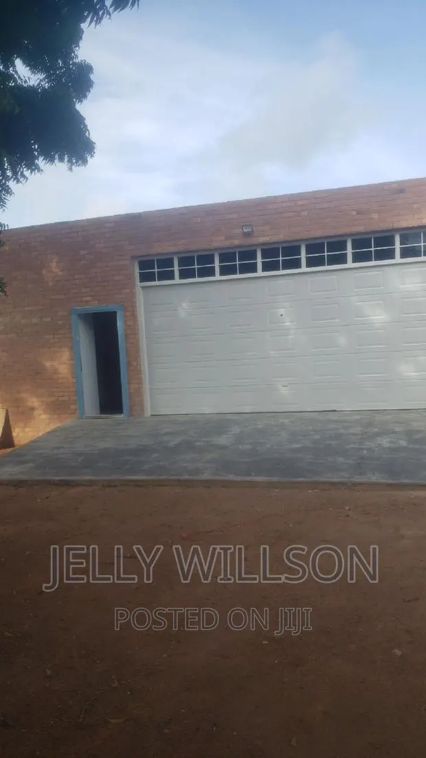 14feet X 8 Feet · Photo 1