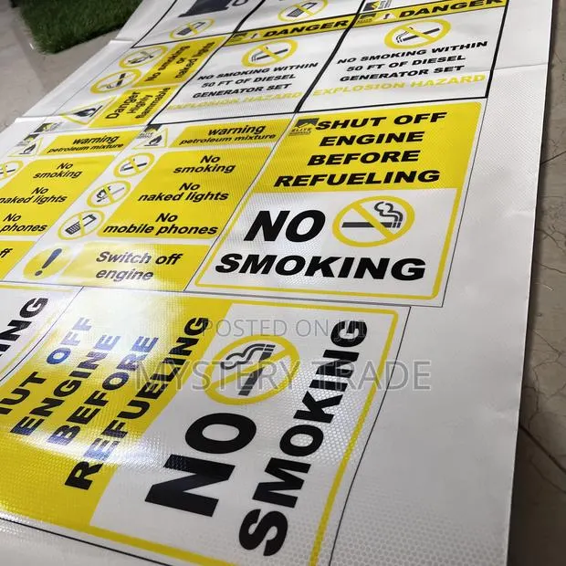 Customized Reflective Normal Sticker Printing · Photo 1