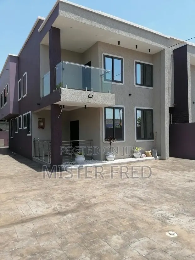 4bdrm House in Adenta Ashiyie for sale · Photo 1