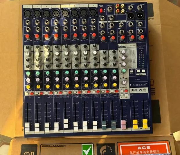 Soundcraft EFX8 8-Channel Analog Mixer · Photo 1