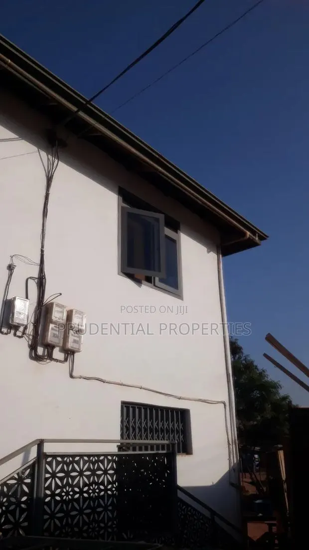 Warehouse for Rent at Ablekuma · Photo 1