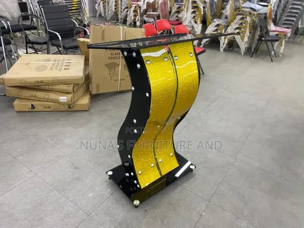 Gold Glass Modern Church Pulpit · Photo 1