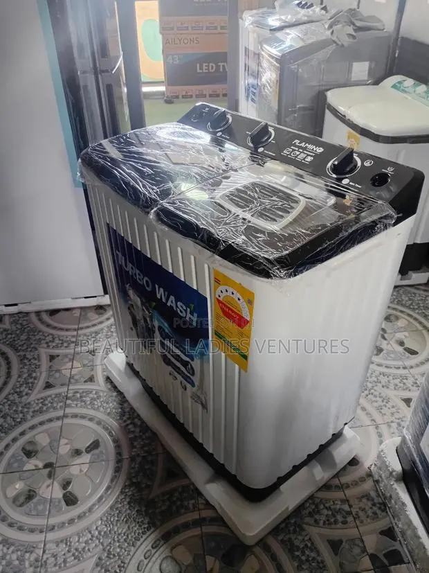 Fast Wash Spin Combo for Maximum Convenience · Photo 1