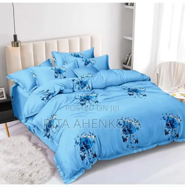4-Piece King-Size Bedsheet Set · Photo 1