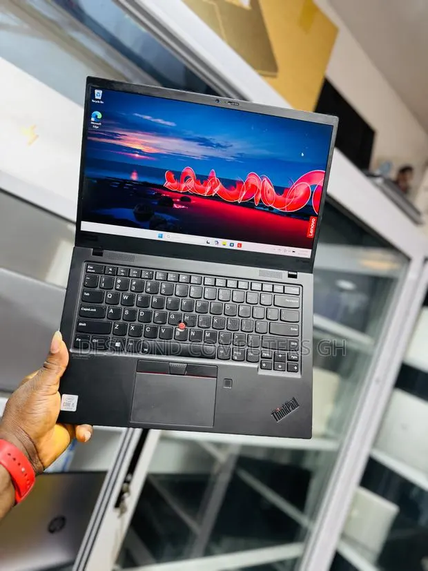 Laptop Lenovo ThinkPad X1 Carbon 8GB Intel Core i5 SSD 256GB · Photo 1