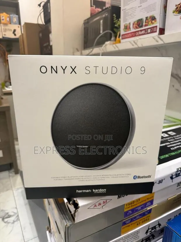 Ultra Modern Sleek Onxy 9 Studio Bluetooth Speaker · Photo 1