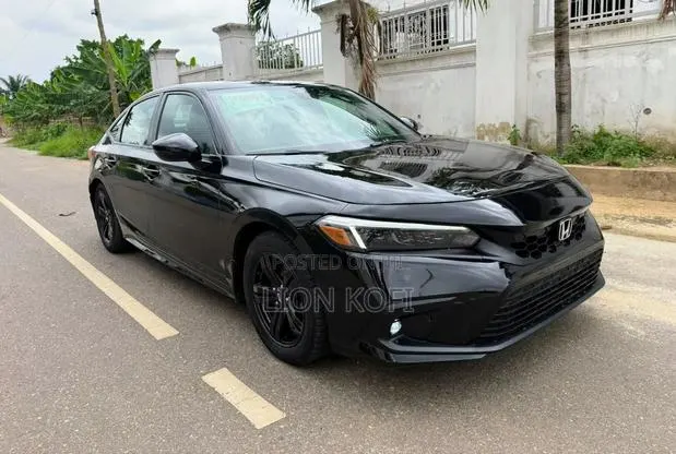 Honda Civic Sport 2022 White · Photo 1