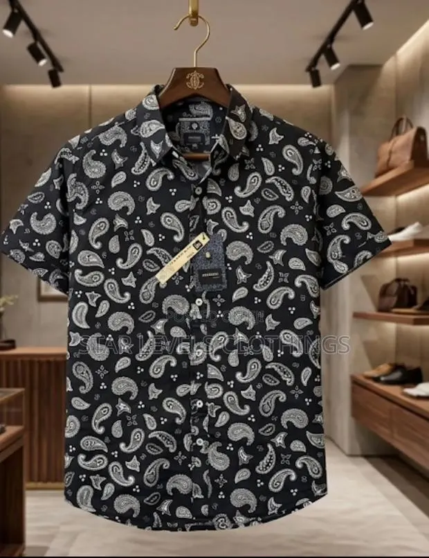 Casual Short Sleeves Shirts Available for Men · Photo 1