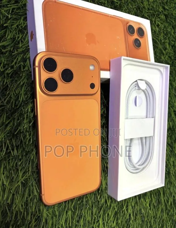 New Apple iPhone 17 Pro Max 512 GB Orange · Photo 1