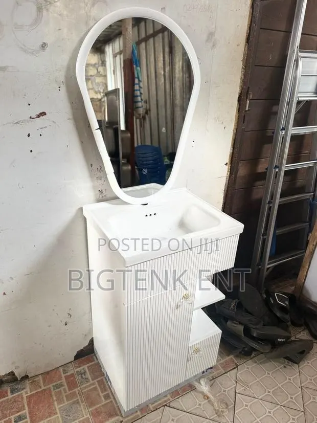Bathroom Cabinet Basin · Photo 1
