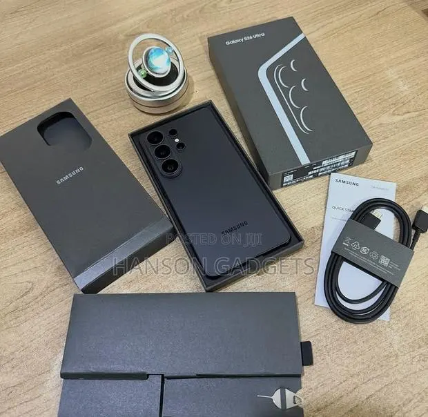 New Samsung Galaxy S26 Ultra 5G 1 TB Black · Photo 1