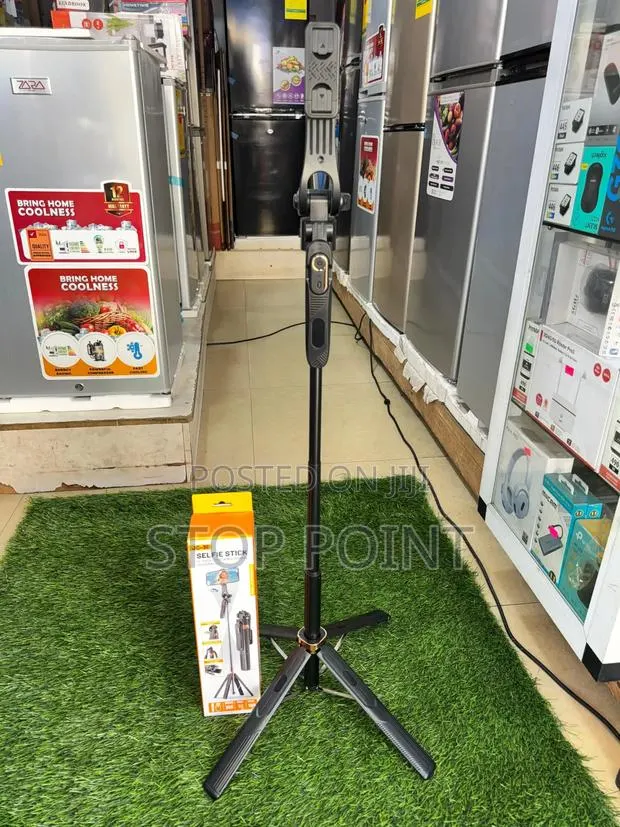 Ai Intelligent Tracking Gimbal/Selfie Stick · Photo 1