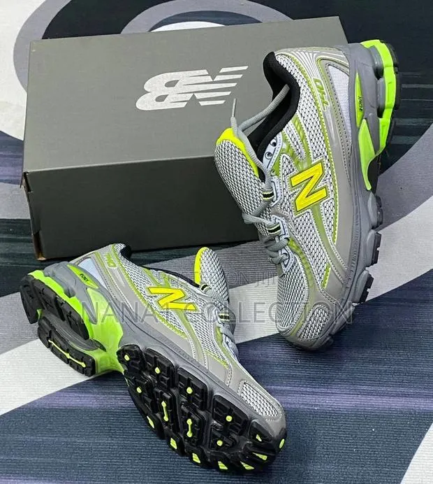 New Balance 740 Sneakers · Photo 1